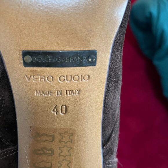 Dolce & Gabbana Brown Suede Lace-Up Boots, Size 9.5, Vintage Never Worn - Picture 6 of 10